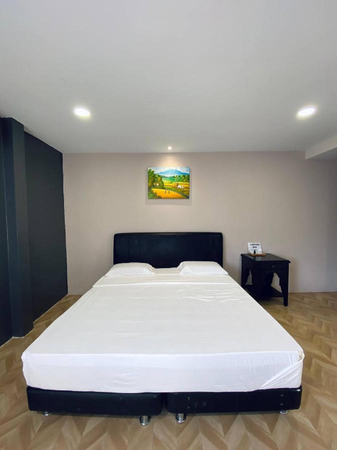 Z Hotel Malacca Exteriör bild