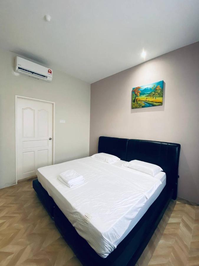 Z Hotel Malacca Exteriör bild